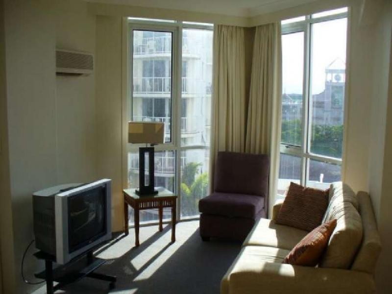 Broadbeach QLD 4218