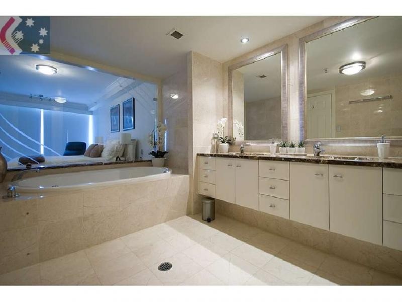 2181/2633 Gold Coast Highway, Broadbeach QLD 4218