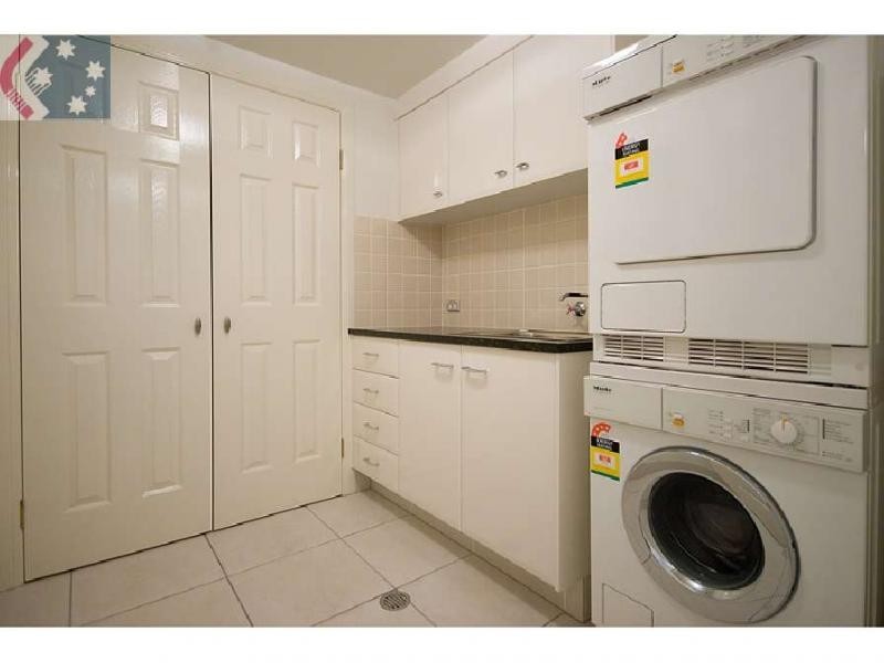 2181/2633 Gold Coast Highway, Broadbeach QLD 4218