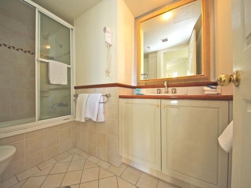 1809/24 Queensland Avenue, Broadbeach QLD 4218