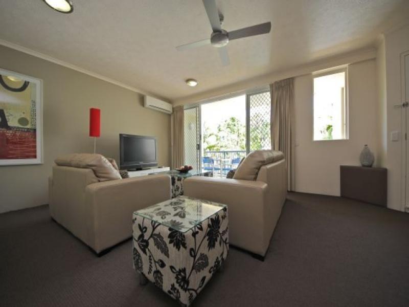 112/10-16 Alexandra Avenue, Broadbeach QLD 4218