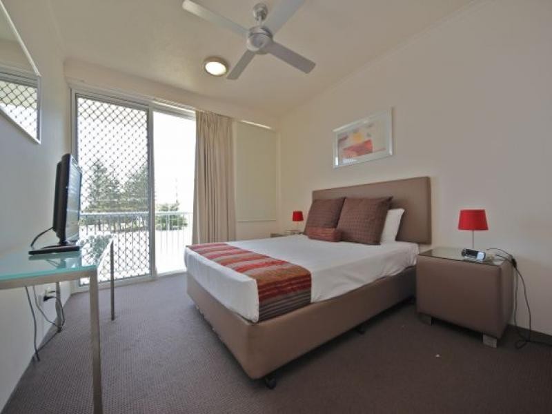 112/10-16 Alexandra Avenue, Broadbeach QLD 4218