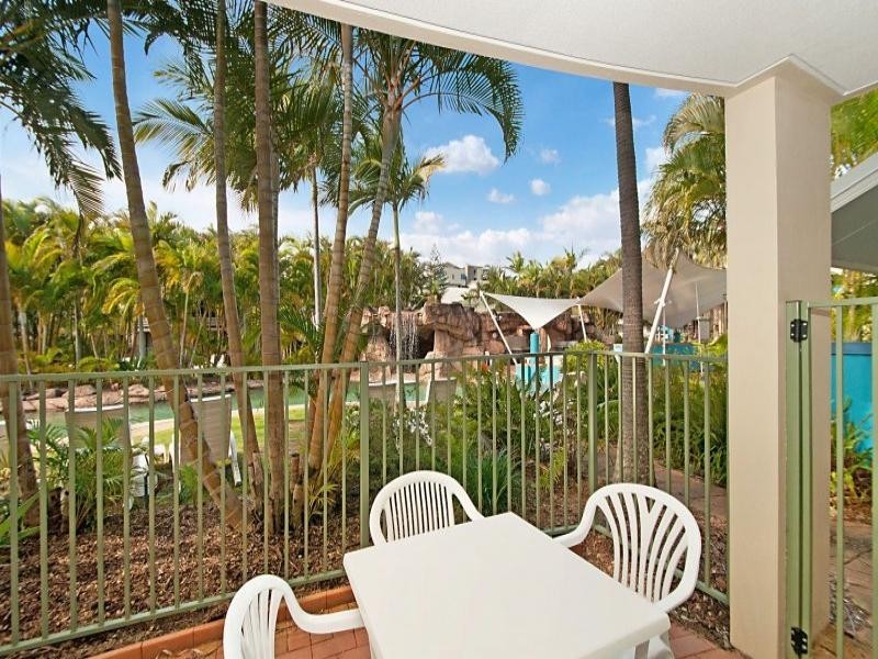 48/10 Alexandra Avenue, Broadbeach QLD 4218