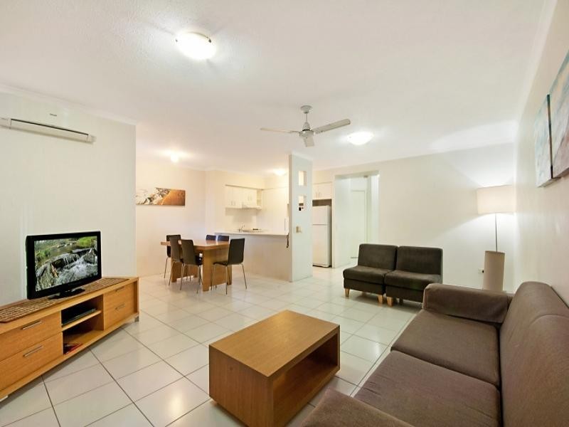 48/10 Alexandra Avenue, Broadbeach QLD 4218