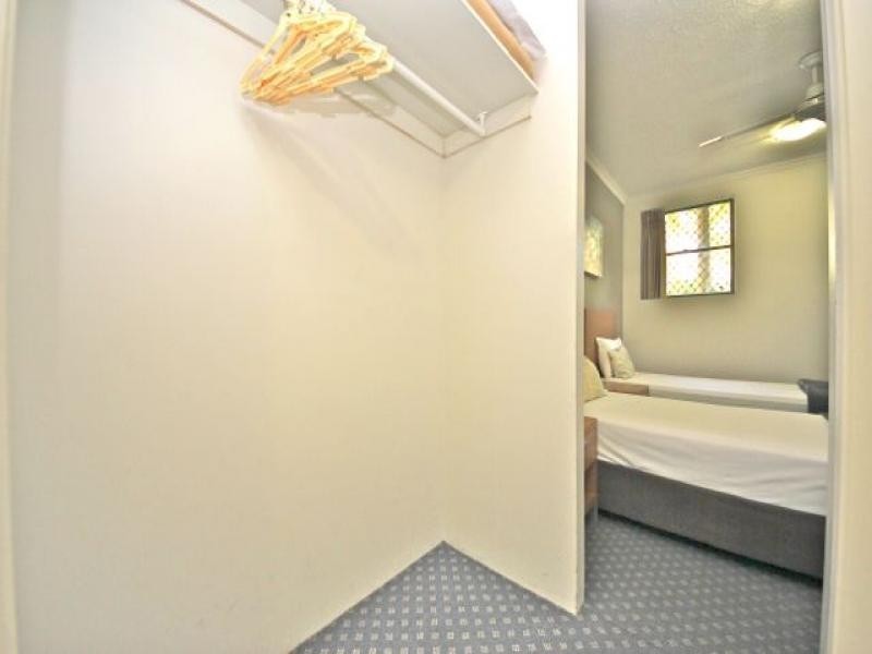 48/10 Alexandra Avenue, Broadbeach QLD 4218