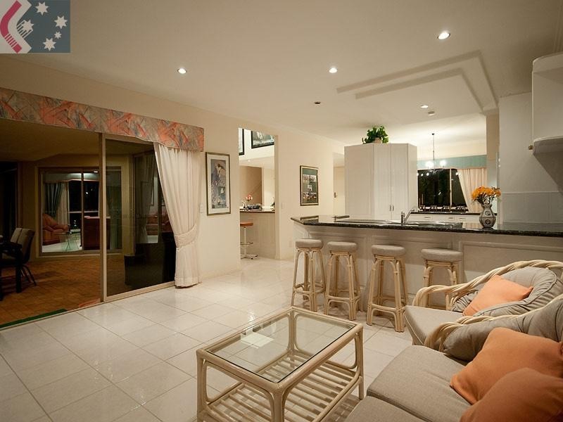 10 San Simeon Drive, Clear Island Waters QLD 4226