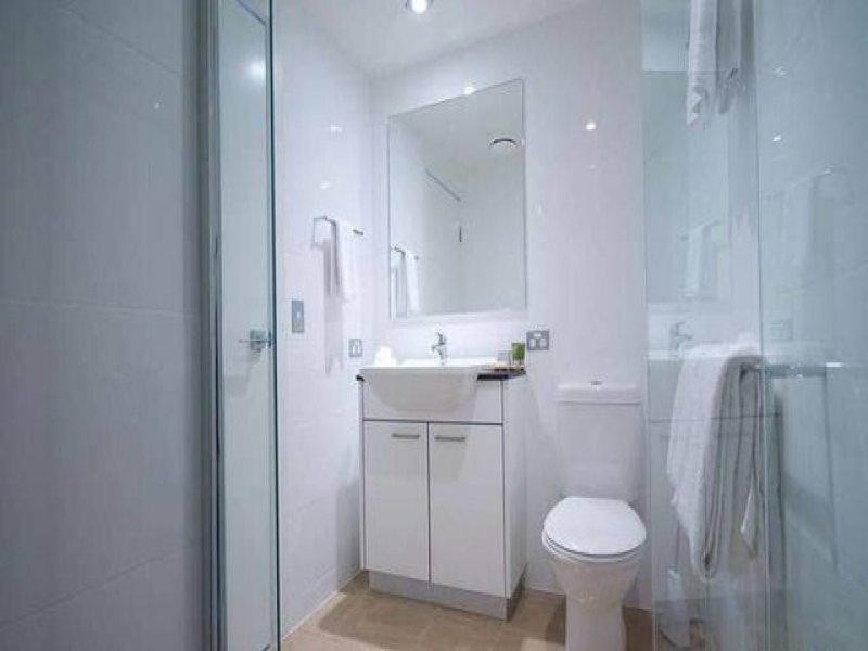 608/22 Sierra Grand, Surf Parade, Broadbeach QLD 4218