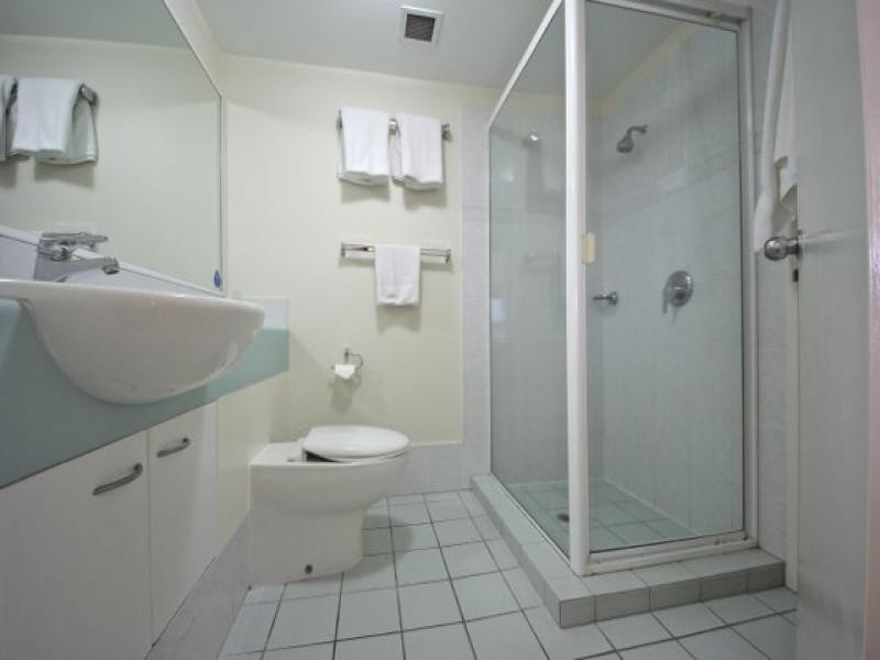 102/30 Surf Parade, Broadbeach QLD 4218