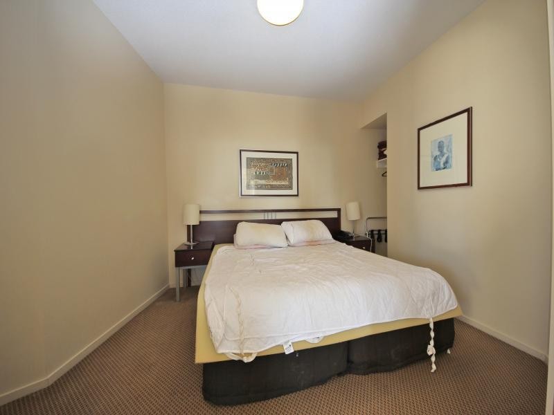 1305/42 Surf Parade, Broadbeach QLD 4218