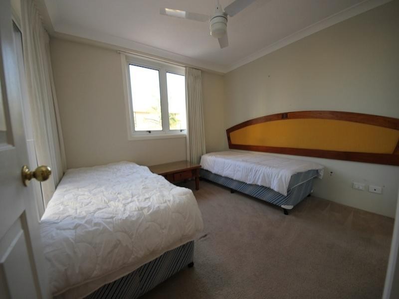 3017/2632 GOLD COAST HIGHWAY, Broadbeach QLD 4218