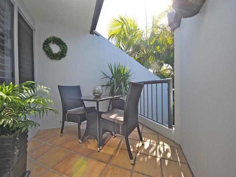 125 Santa Cruz Blvd, Clear Island Waters QLD 4226