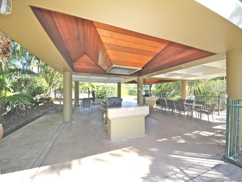 125 Santa Cruz Blvd, Clear Island Waters QLD 4226