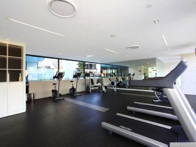 2501/4 Charles Avenue, Broadbeach QLD 4218