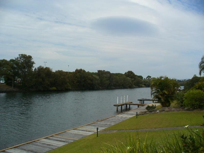 220/215 Cottesloe Drive, Mermaid Waters QLD 4218