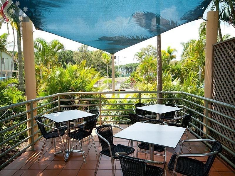 220/215 Cottesloe Drive, Mermaid Waters QLD 4218