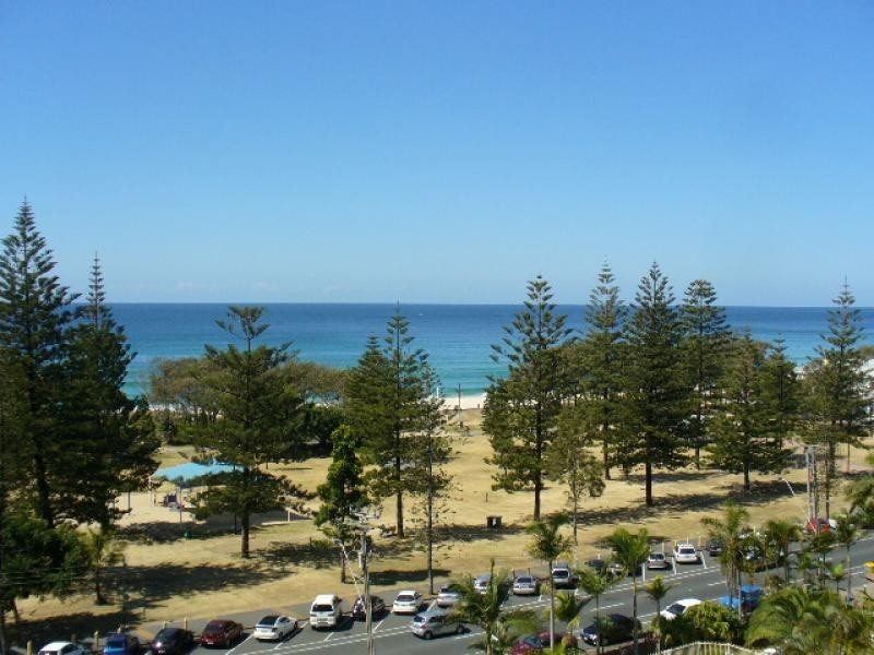 38/153 Old Burleigh Road, Broadbeach QLD 4218