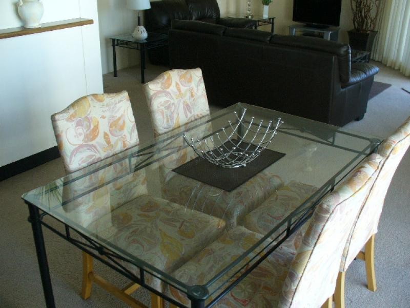 38/153 Old Burleigh Road, Broadbeach QLD 4218