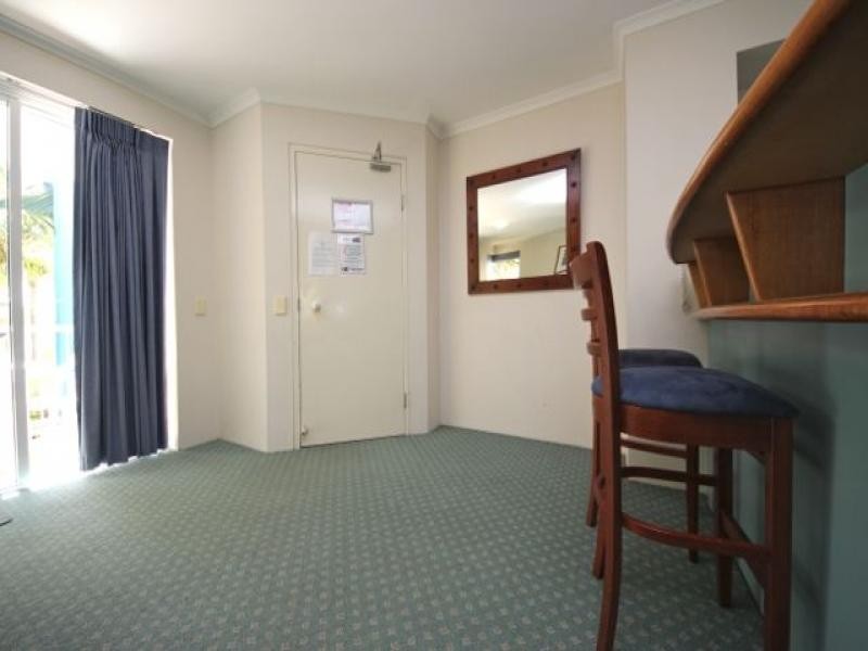 144/16 Alexandra Avenue, Broadbeach QLD 4218