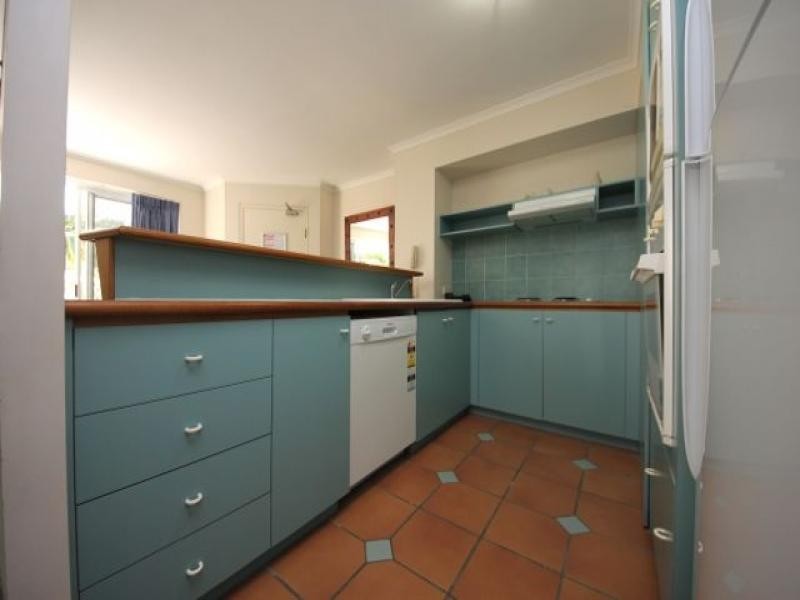 144/10-16 Alexandra Avenue, Broadbeach QLD 4218