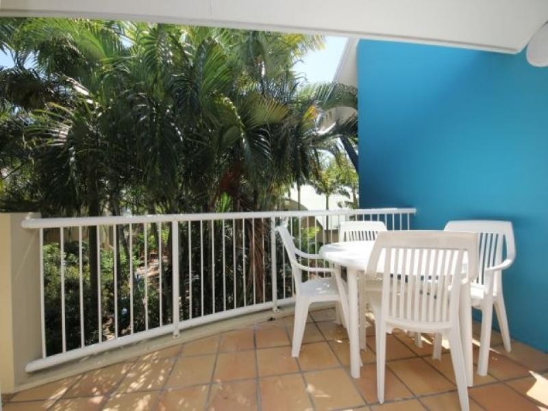 144/10-16 Alexandra Avenue, Broadbeach QLD 4218