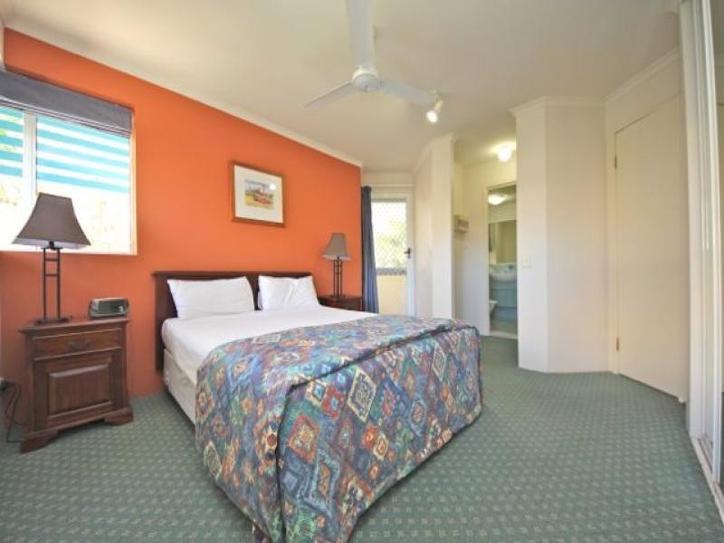 144/10-16 Alexandra Avenue, Broadbeach QLD 4218