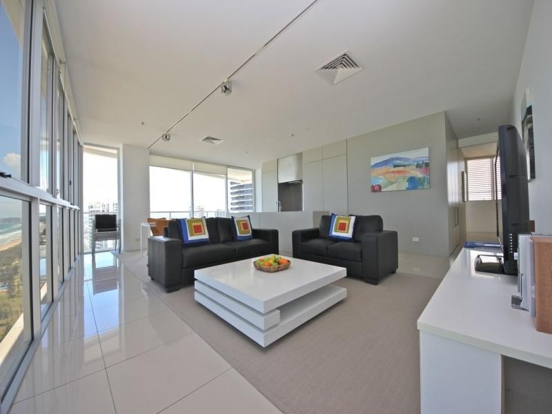 159 Old Burleigh Road, Broadbeach QLD 4218