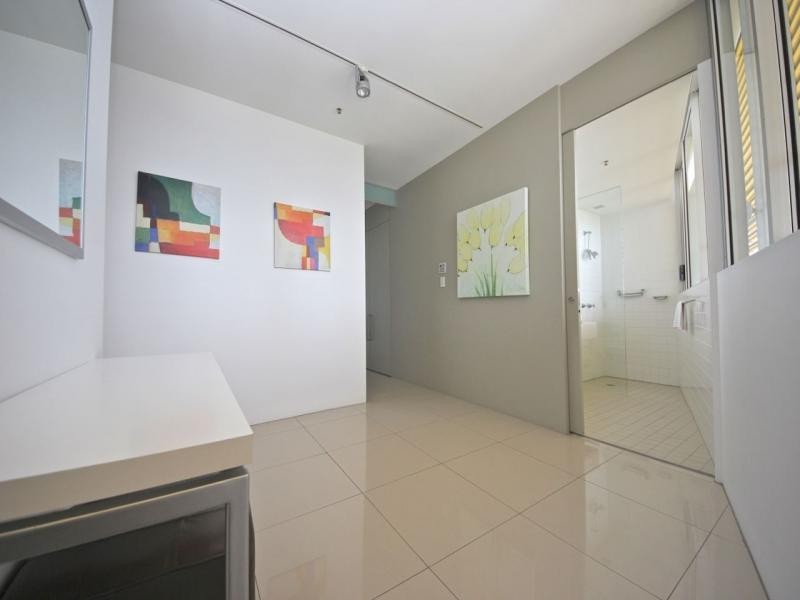 159 Old Burleigh Road, Broadbeach QLD 4218