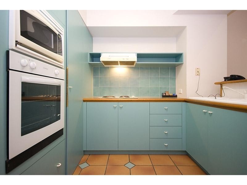 67/16 Alexandra Avenue, Broadbeach QLD 4218