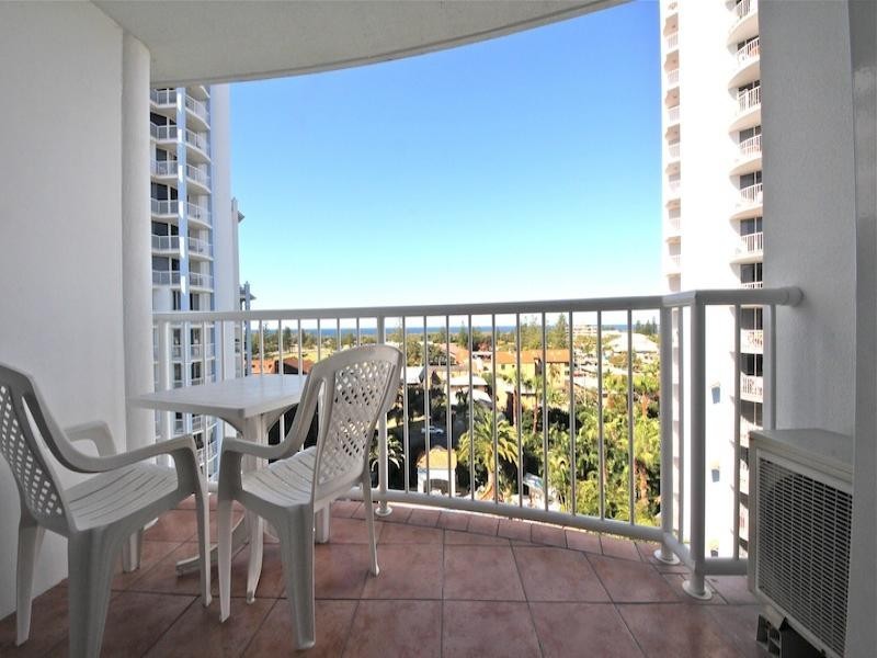 3075/2623 Gold Coast Highway, Broadbeach QLD 4218