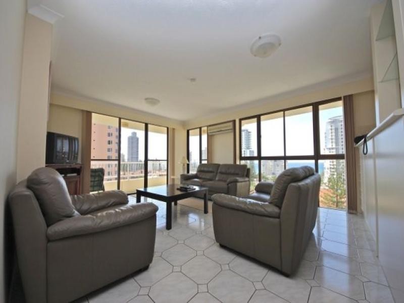 32/121 Surf Parade, Broadbeach QLD 4218