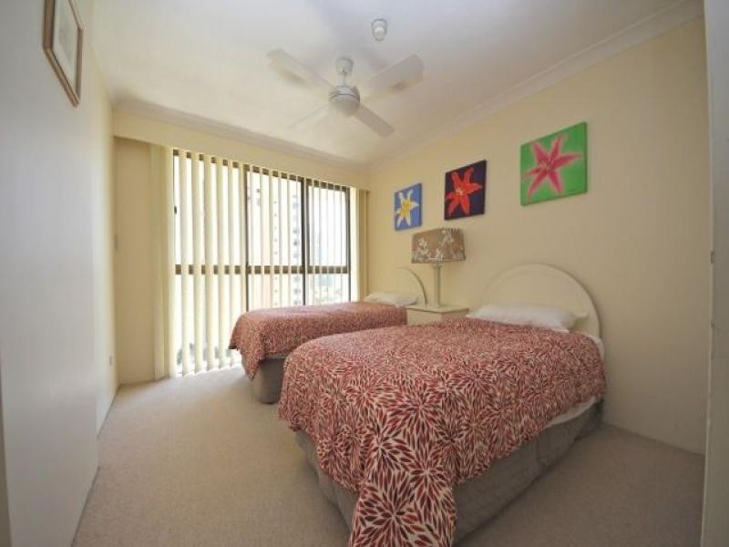 32/121 Surf Parade, Broadbeach QLD 4218