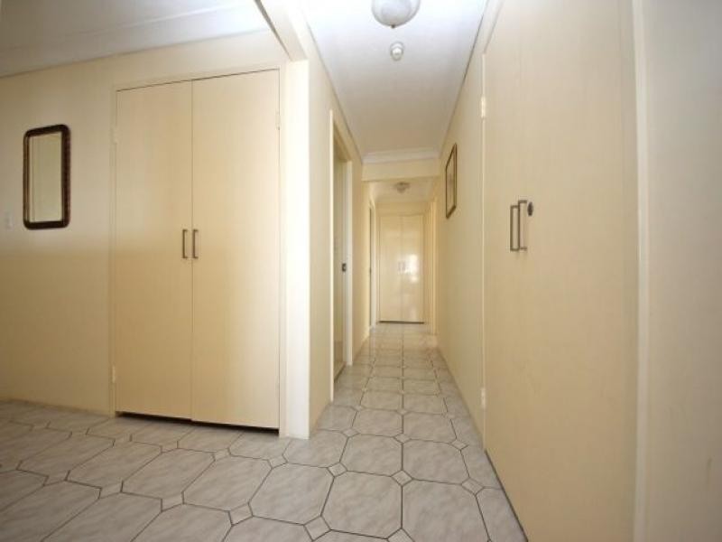 32/121 Surf Parade, Broadbeach QLD 4218