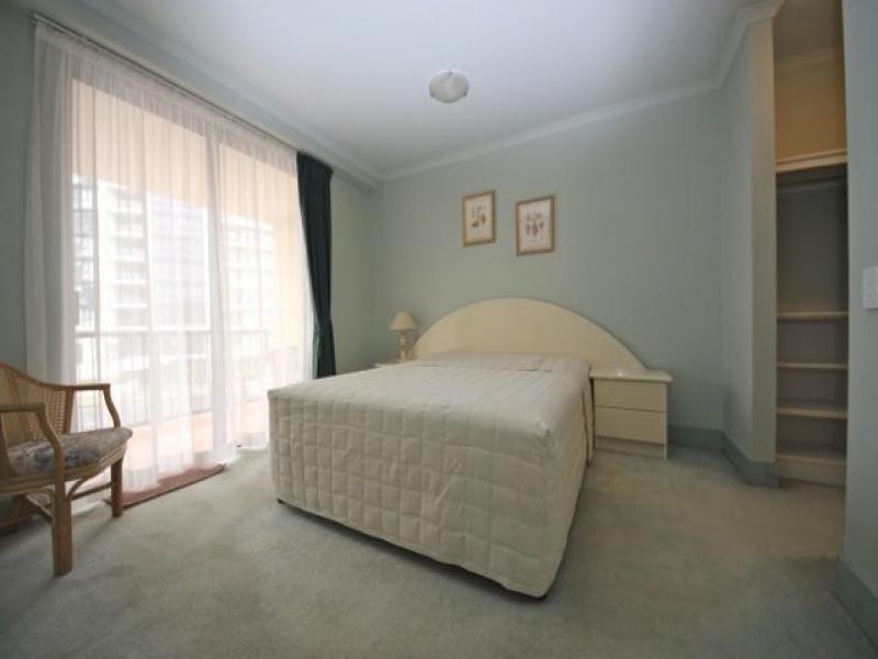 30 Surf Parade, Broadbeach QLD 4218