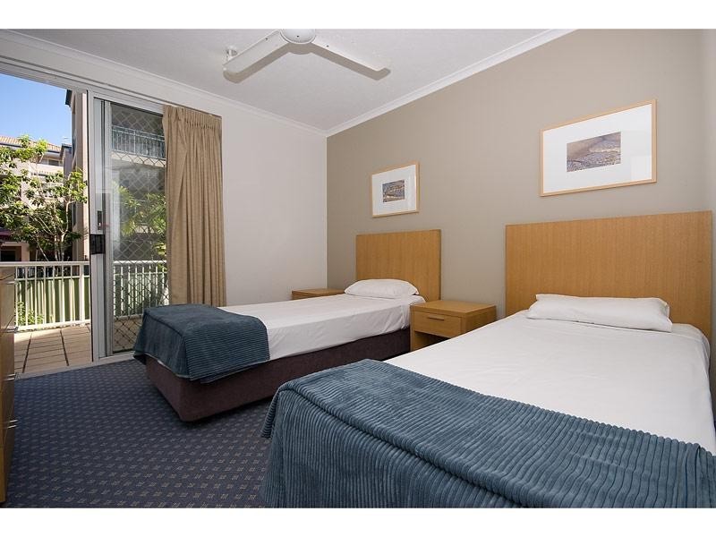 124/16 Alexandra Avenue, Broadbeach QLD 4218