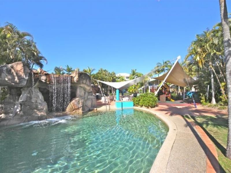 15/10 alexandra Avenue, Broadbeach QLD 4218