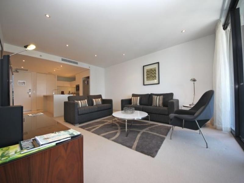 21001/4 Charles Avenue, Broadbeach QLD 4218