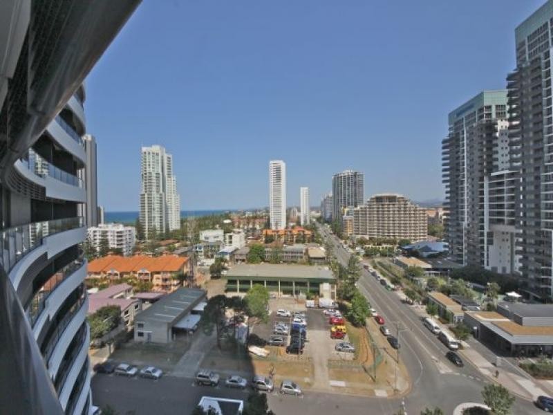 21001/4 Charles Avenue, Broadbeach QLD 4218