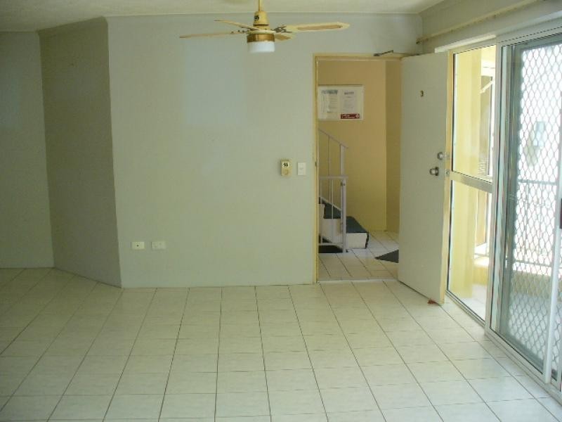 3/166 Surf Parade, Broadbeach QLD 4218