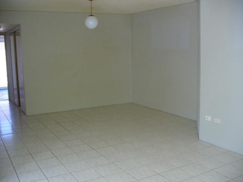 3/166 Surf Parade, Broadbeach QLD 4218