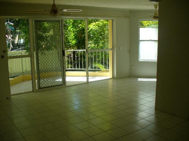 3/166 Surf Parade, Broadbeach QLD 4218