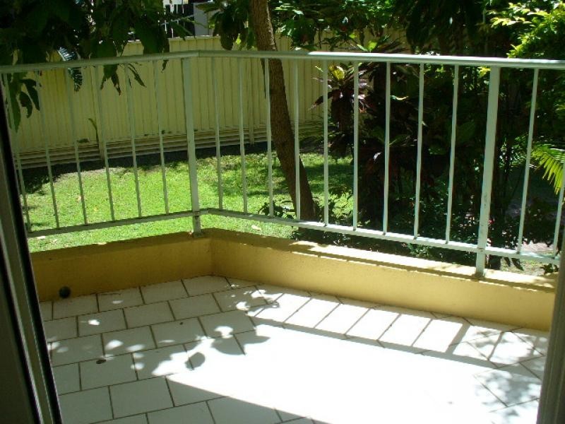 3/166 Surf Parade, Broadbeach QLD 4218