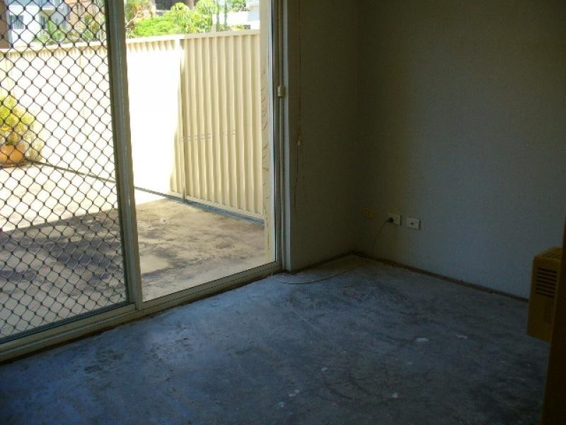 3/166 Surf Parade, Broadbeach QLD 4218