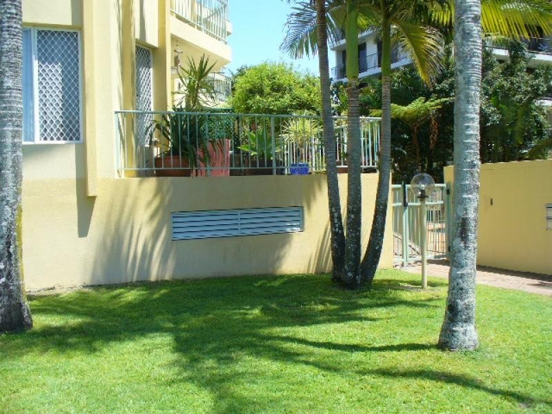 3/166 Surf Parade, Broadbeach QLD 4218