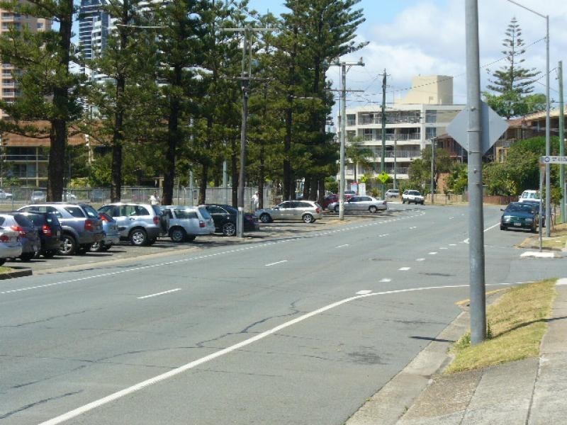 3/166 Surf Parade, Broadbeach QLD 4218