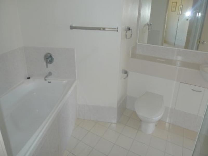 511/30 Surf Parade, Broadbeach QLD 4218