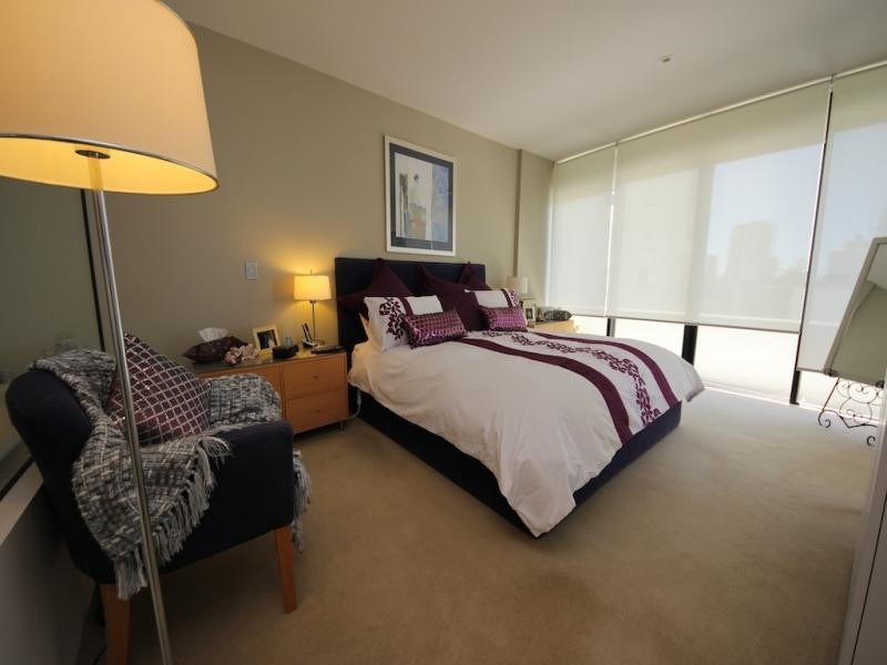 17 Albert Avenue, Broadbeach QLD 4218