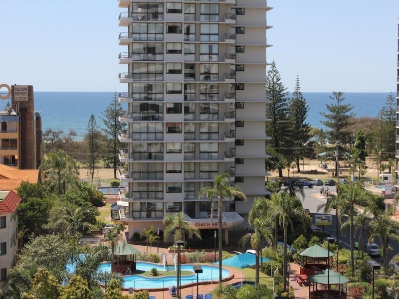 17 Albert Avenue, Broadbeach QLD 4218