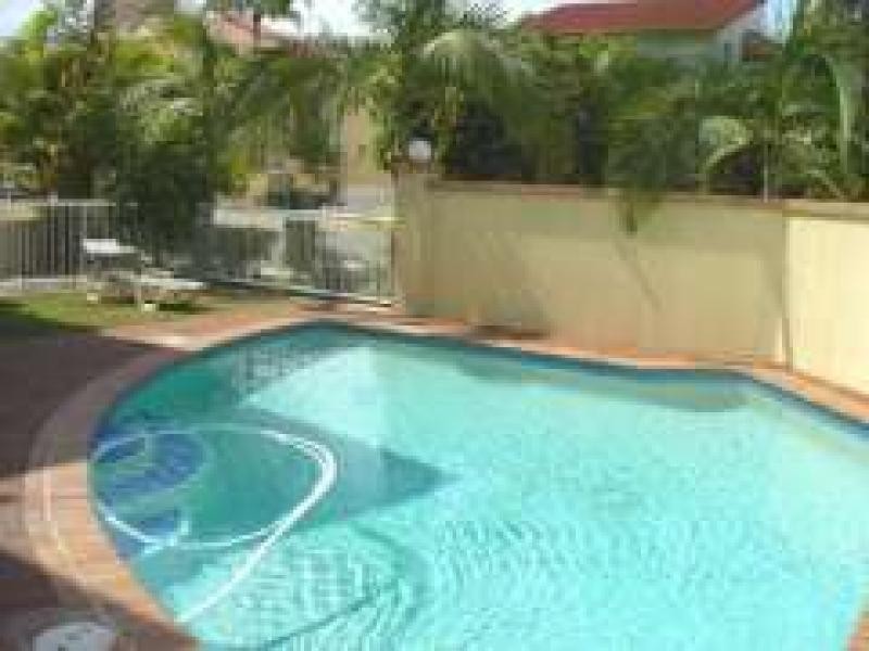 12/2759 Gold Coast Highway, Broadbeach QLD 4218