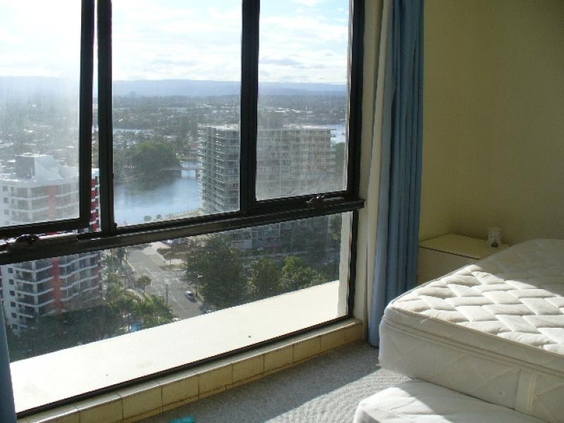 84/4 Thornton Street, Surfers Paradise QLD 4217