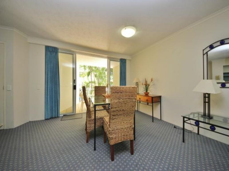 10 Alexandra Avenue, Broadbeach QLD 4218